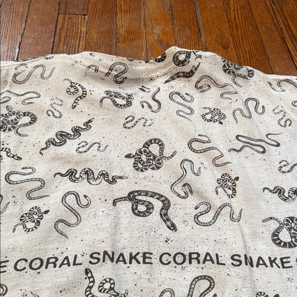 1993 Coral Snake AOP Vintage Single Stitch T-Shirt - Picture 11 of 13